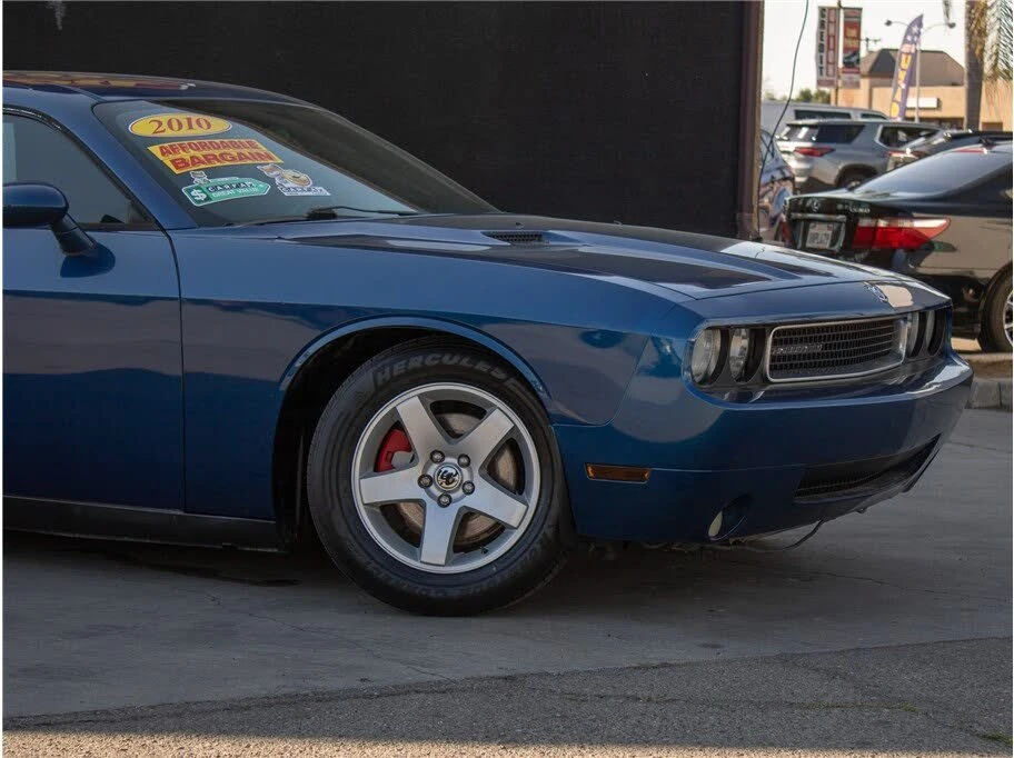 2010 Dodge Challenger 3rd Gen - Image 4 of 9