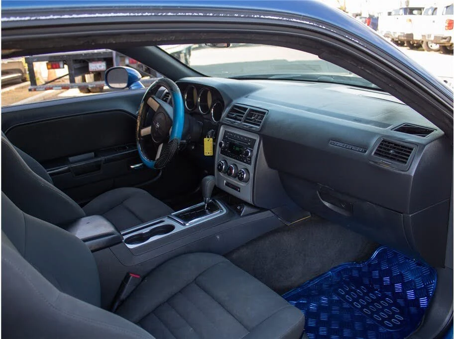 2010 Dodge Challenger 3rd Gen - Image 8 of 9