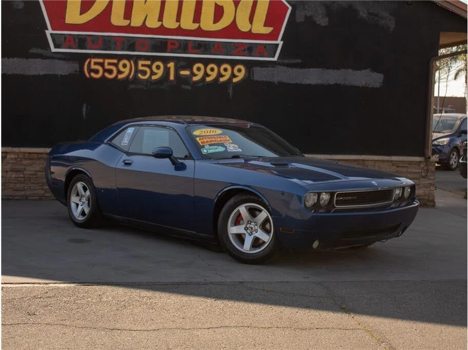 2010 Dodge Challenger 3rd Gen - Image 2 of 9