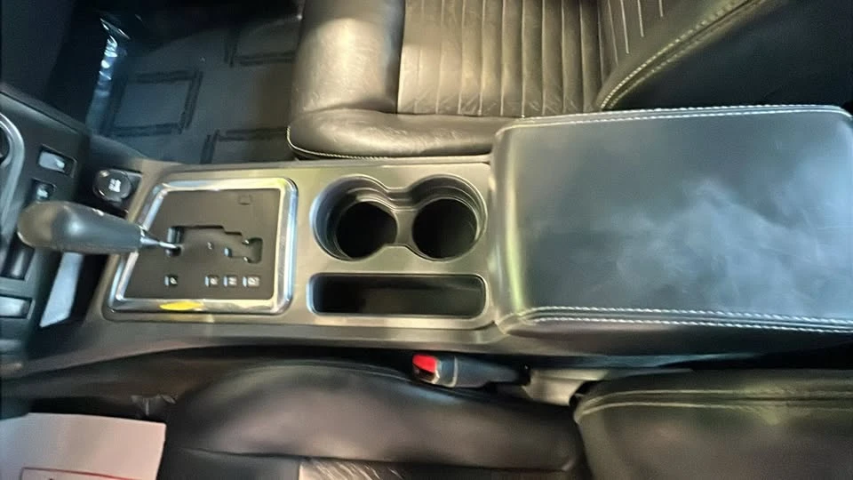 2010 Dodge Challenger 3rd Gen - Image 12 of 17
