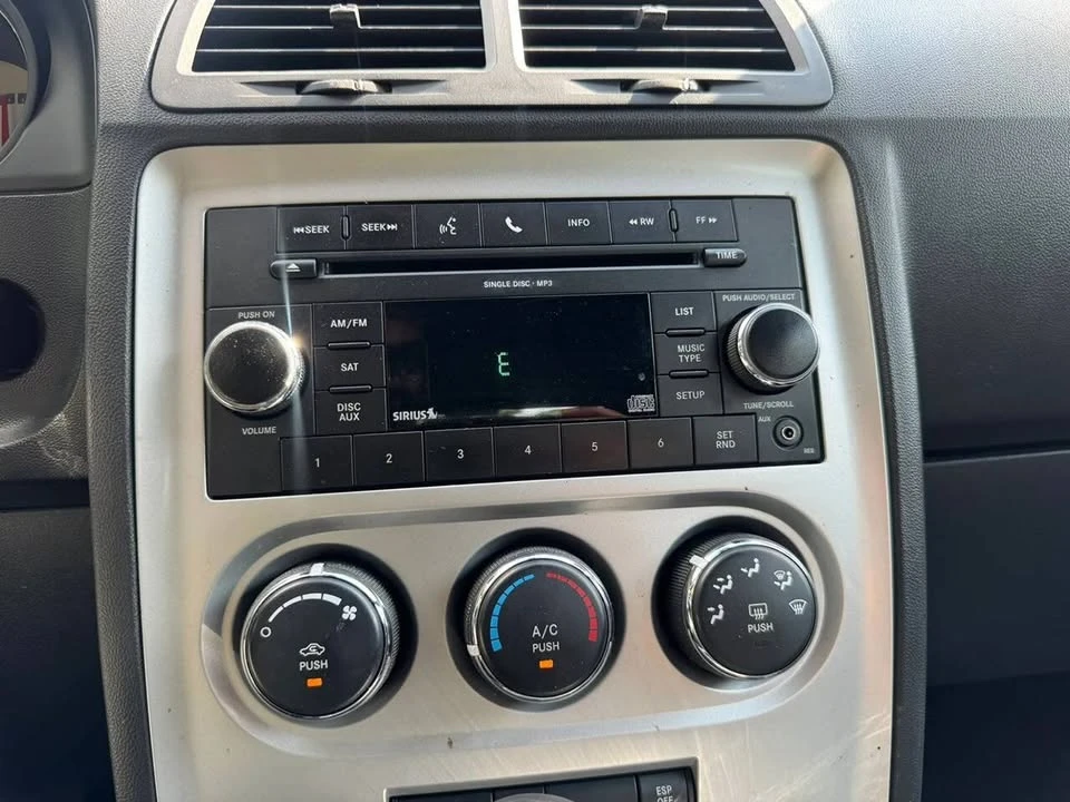 2010 Dodge Challenger 3rd Gen - Image 14 of 15