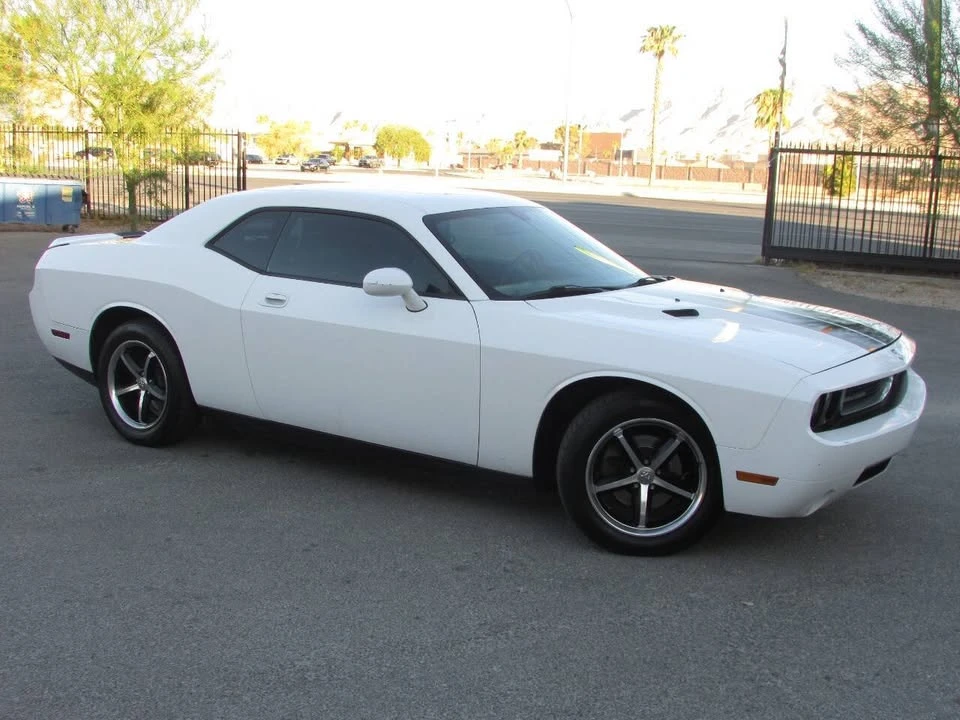 2010 Dodge Challenger 3rd Gen - Image 3 of 20