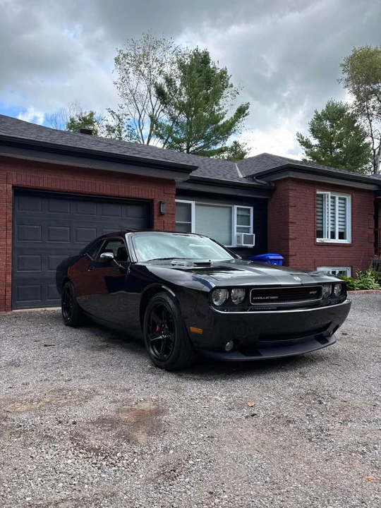 2010 Dodge Challenger 3rd Gen - Image 6 of 9