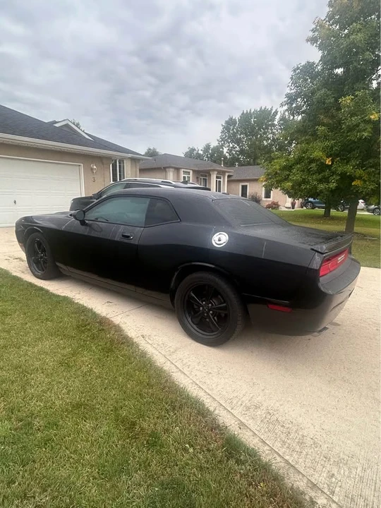 2010 Dodge Challenger 3rd Gen - Image 3 of 7