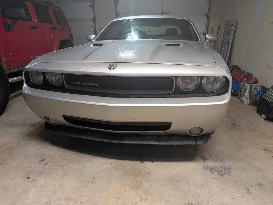 2010 Dodge Challenger 3rd Gen - Image 3 of 5