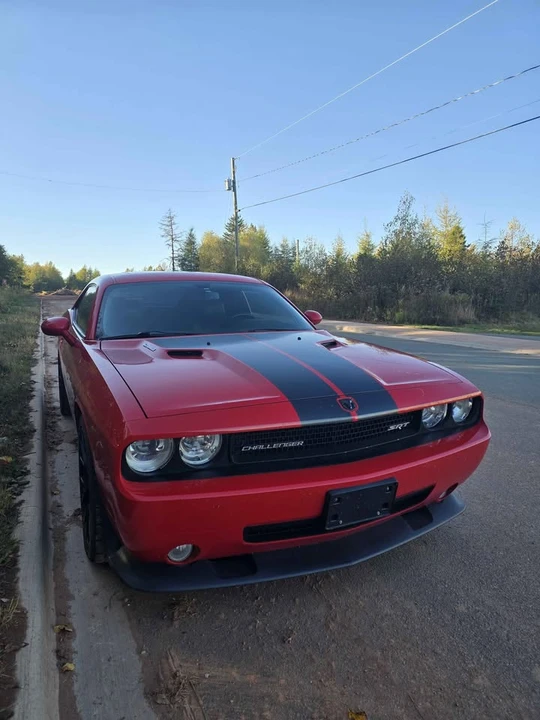 2010 Dodge Challenger 3rd Gen - Image 2 of 7