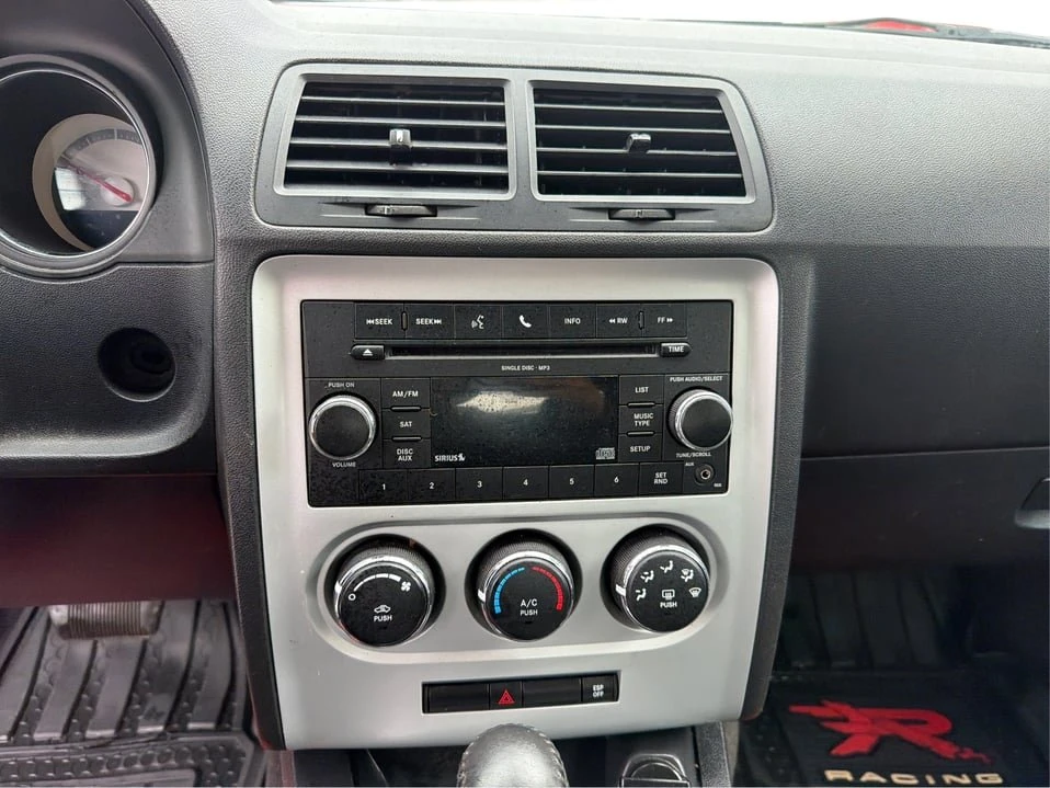 2010 Dodge Challenger 3rd Gen - Image 13 of 20