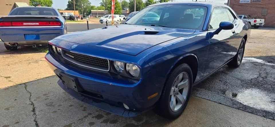 2010 Dodge Challenger 3rd Gen - Image 3 of 9