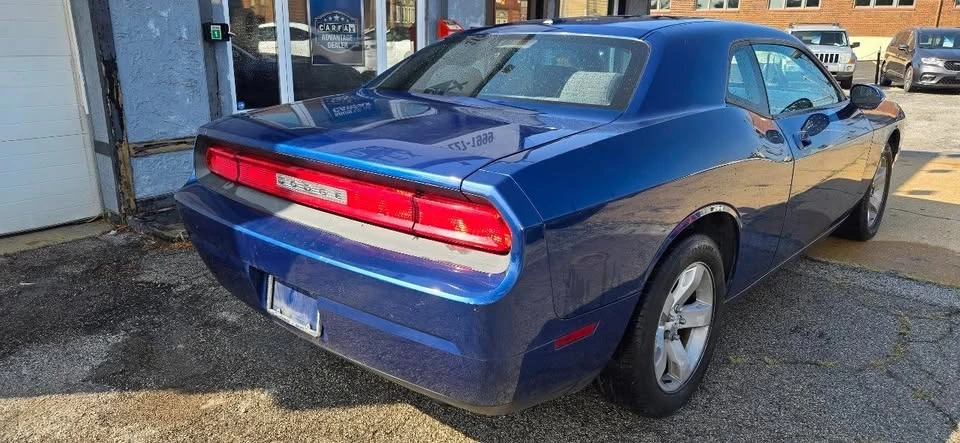 2010 Dodge Challenger 3rd Gen - Image 7 of 9