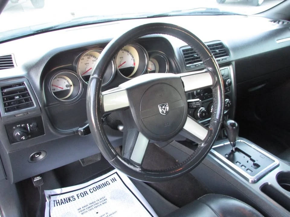 2010 Dodge Challenger 3rd Gen - Image 16 of 20