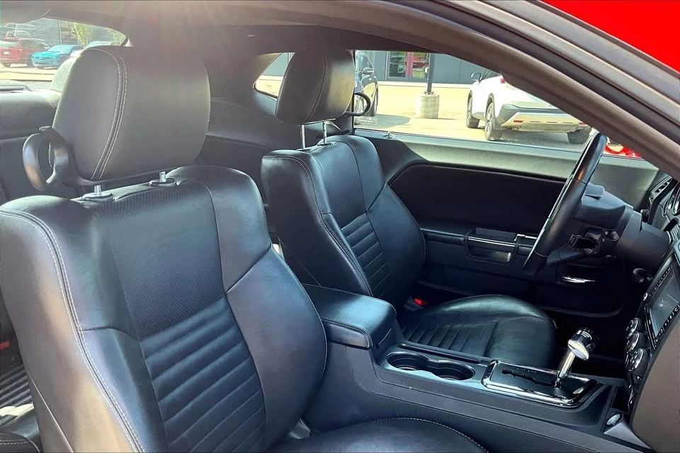 2010 Dodge Challenger 3rd Gen - Image 7 of 20