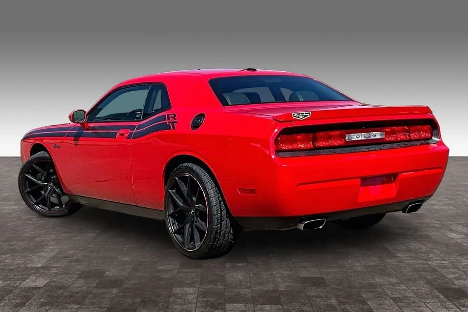 2010 Dodge Challenger 3rd Gen - Image 11 of 20