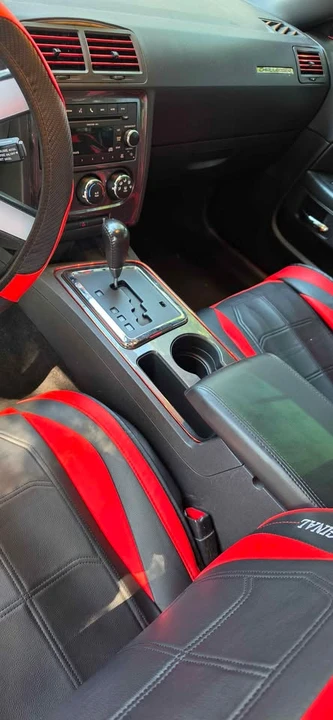 2010 Dodge Challenger 3rd Gen - Image 4 of 7