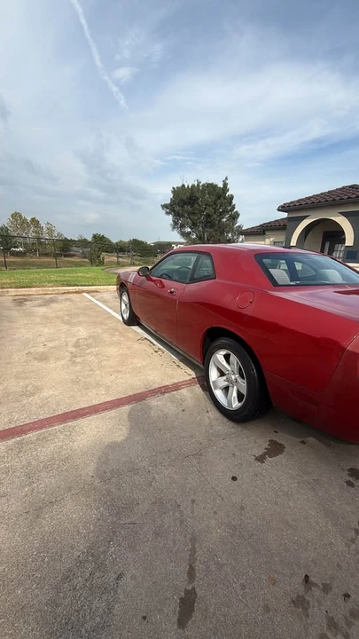 2010 Dodge Challenger 3rd Gen - Image 2 of 6