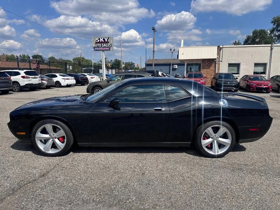 2010 Dodge Challenger 3rd Gen - Image 4 of 20