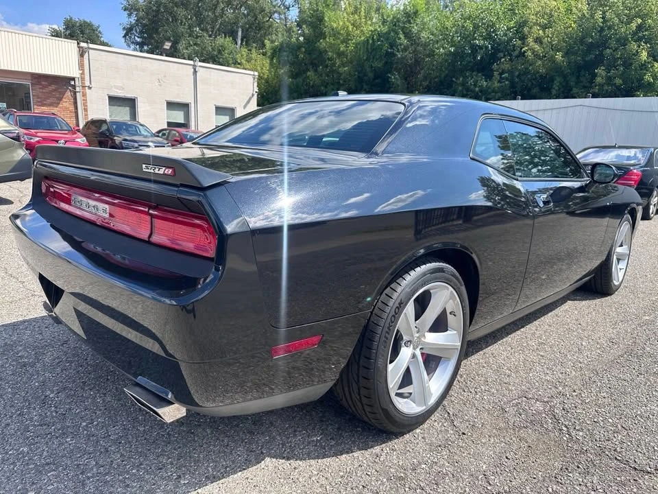 2010 Dodge Challenger 3rd Gen - Image 7 of 20