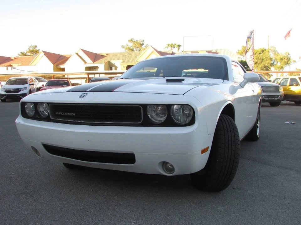 2010 Dodge Challenger 3rd Gen - Image 11 of 20