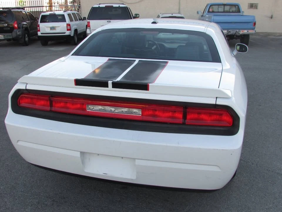 2010 Dodge Challenger 3rd Gen - Image 6 of 20