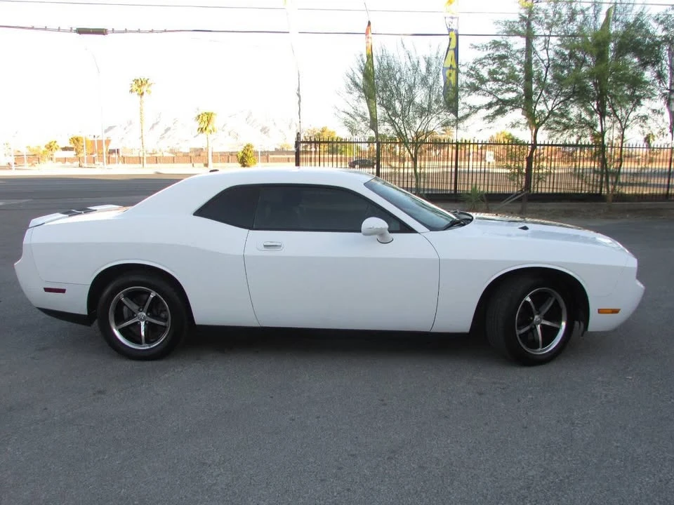 2010 Dodge Challenger 3rd Gen - Image 4 of 20