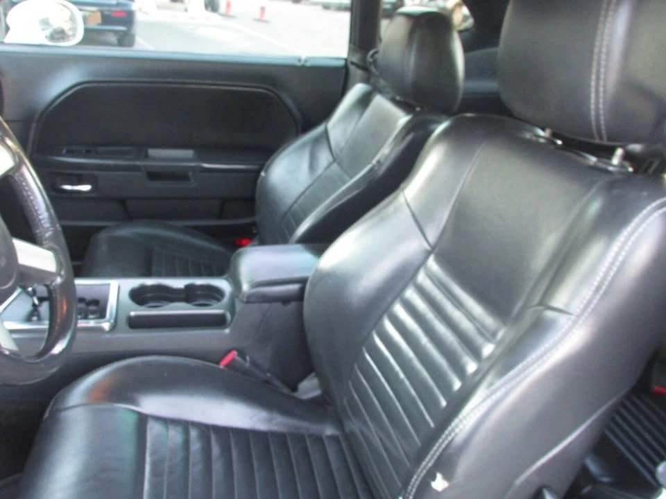 2010 Dodge Challenger 3rd Gen - Image 15 of 20