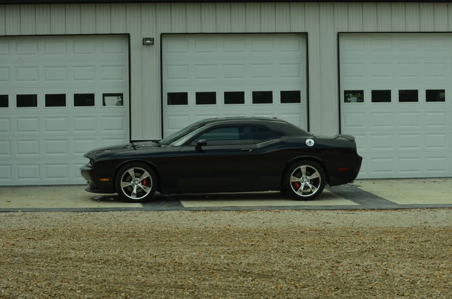 2010 Dodge Challenger 3rd Gen - Image 2 of 10