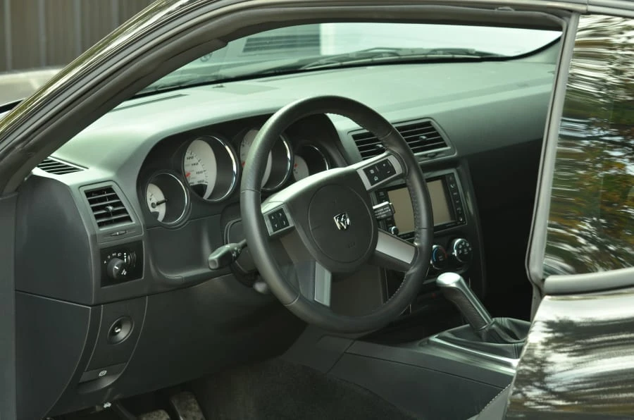 2010 Dodge Challenger 3rd Gen - Image 4 of 10
