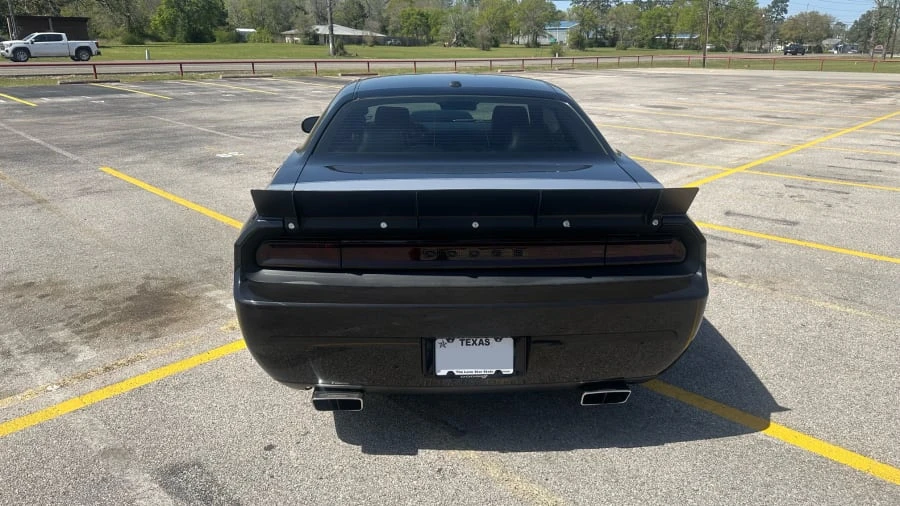 2010 Dodge Challenger 3rd Gen - Image 5 of 16