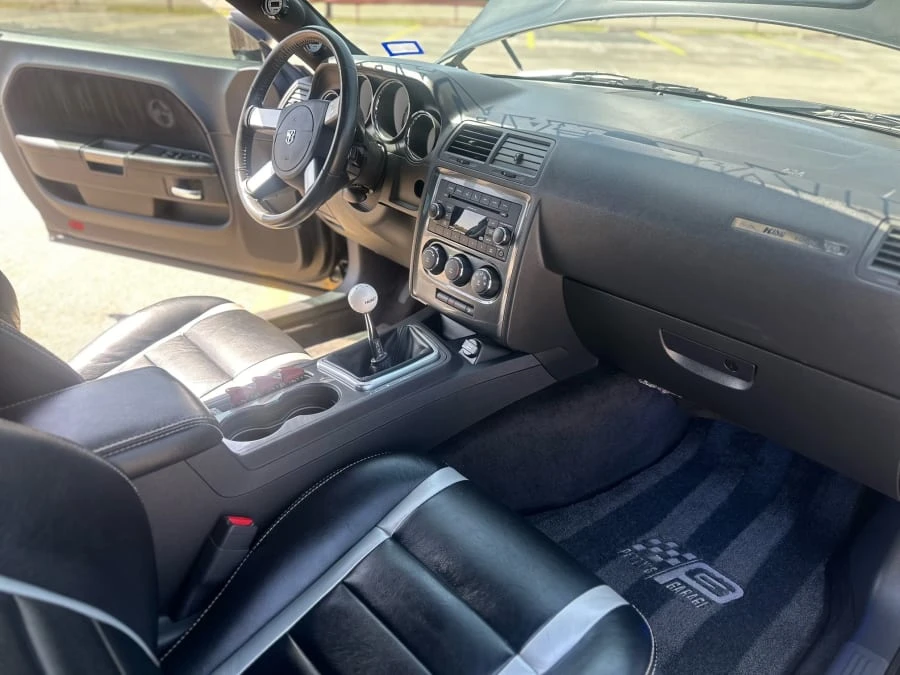 2010 Dodge Challenger 3rd Gen - Image 8 of 16