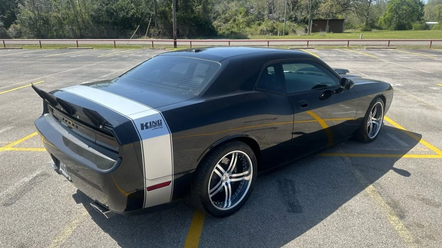 2010 Dodge Challenger 3rd Gen - Image 3 of 16