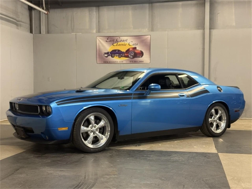 2010 Dodge Challenger 3rd Gen - Image 10 of 31