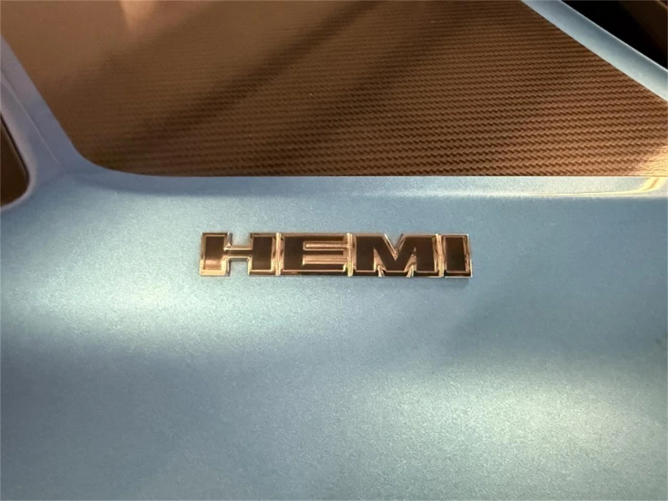 2010 Dodge Challenger 3rd Gen - Image 15 of 31