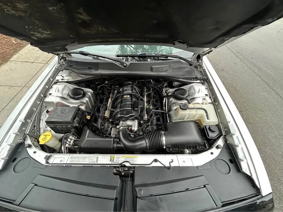 2010 Dodge Challenger 3rd Gen - Image 5 of 7