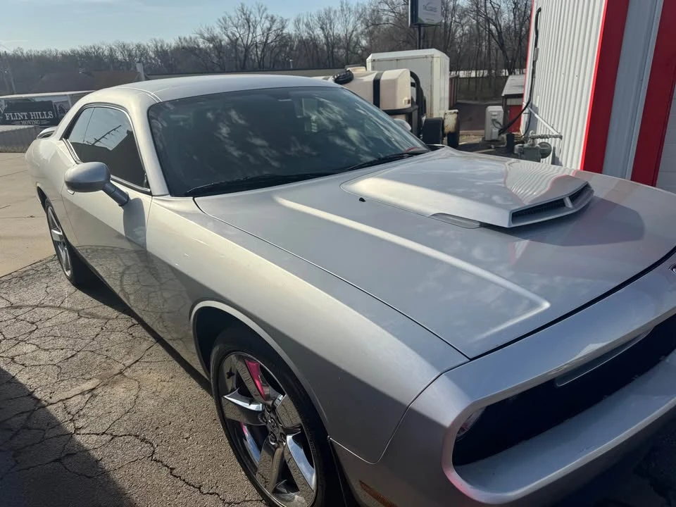 2010 Dodge Challenger 3rd Gen - Image 3 of 7