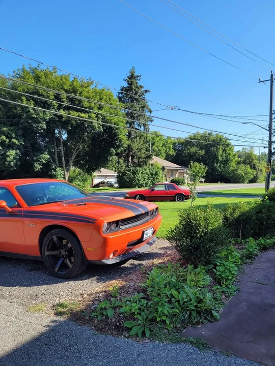 2010 Dodge Challenger 3rd Gen - Image 9 of 10