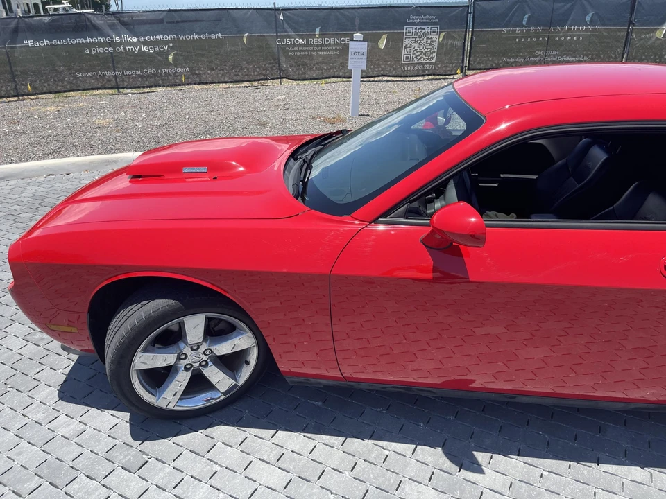 2010 Dodge Challenger 3rd Gen - Image 22 of 31