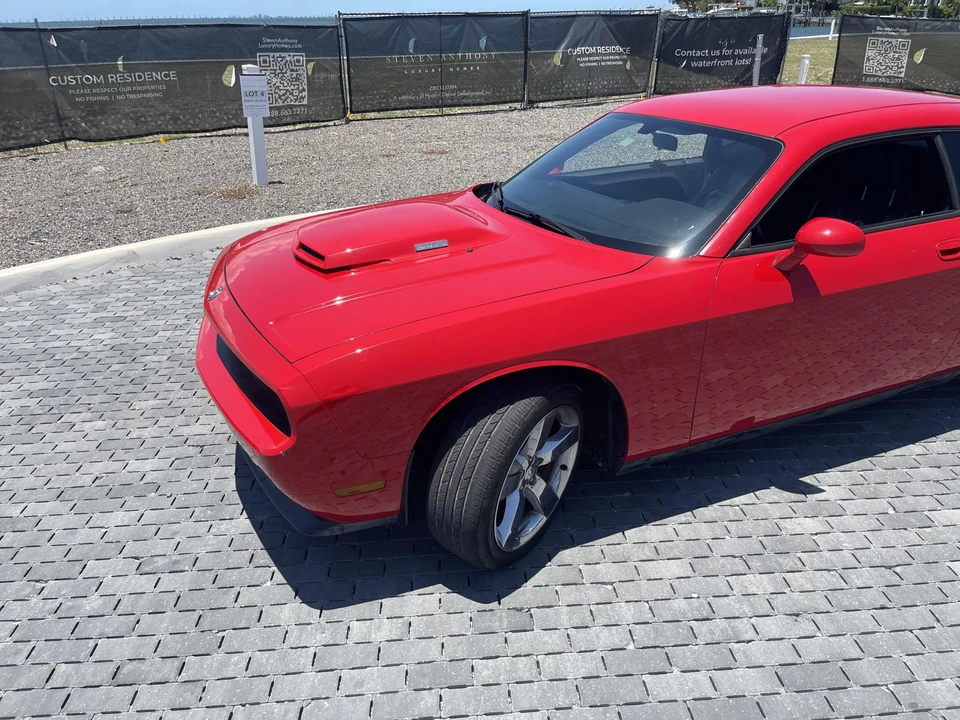 2010 Dodge Challenger 3rd Gen - Image 21 of 31