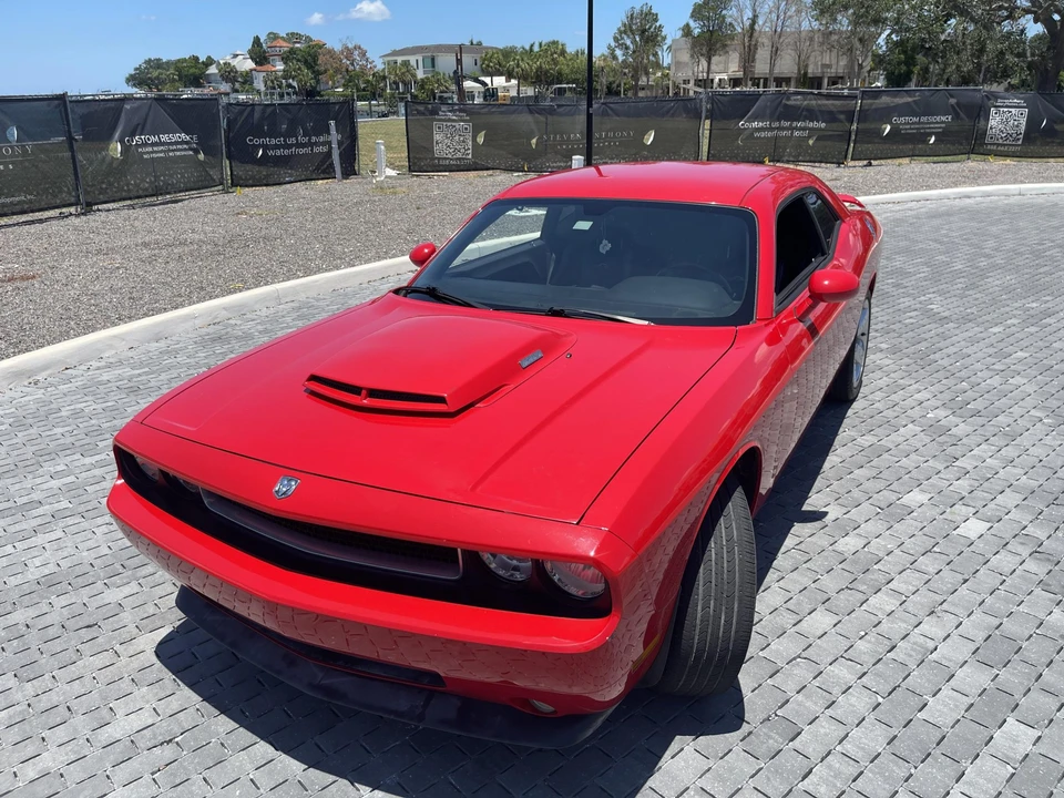 2010 Dodge Challenger 3rd Gen - Image 8 of 31