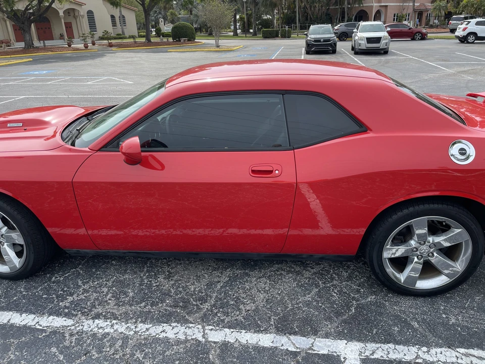 2010 Dodge Challenger 3rd Gen - Image 24 of 31