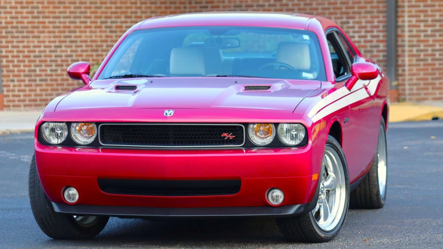 2010 Dodge Challenger 3rd Gen - Image 6 of 25