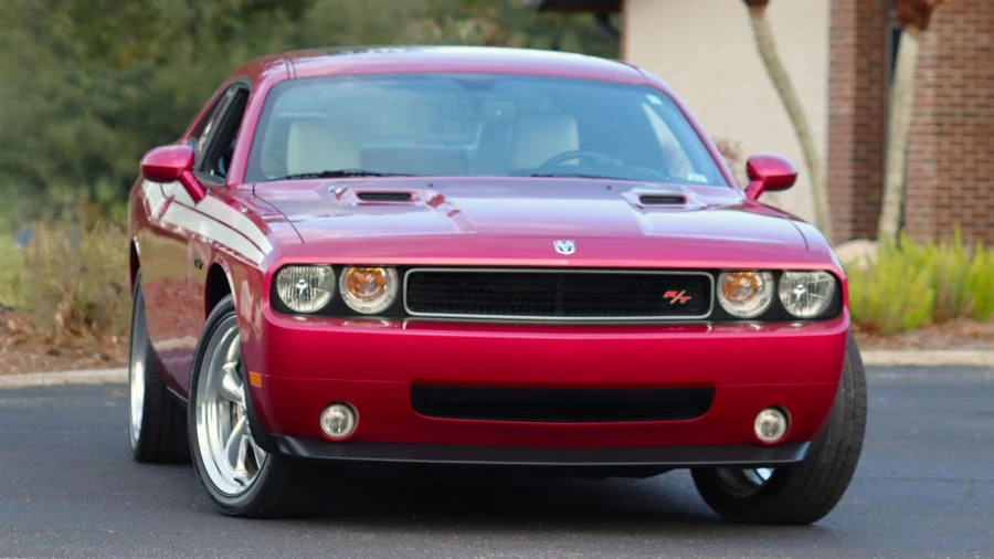 2010 Dodge Challenger 3rd Gen - Image 5 of 25