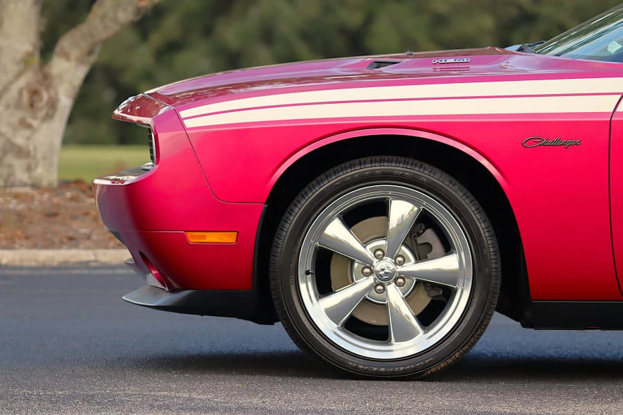 2010 Dodge Challenger 3rd Gen - Image 11 of 25