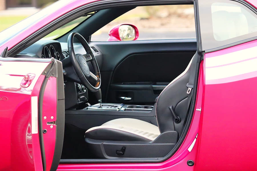 2010 Dodge Challenger 3rd Gen - Image 19 of 25
