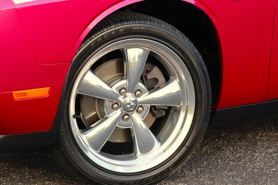 2010 Dodge Challenger 3rd Gen - Image 14 of 25