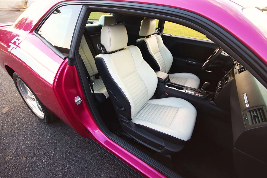2010 Dodge Challenger 3rd Gen - Image 18 of 25