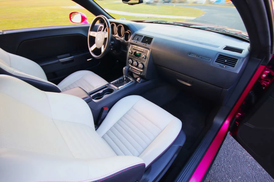 2010 Dodge Challenger 3rd Gen - Image 21 of 25