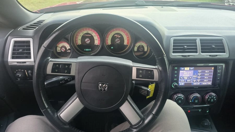 2010 Dodge Challenger 3rd Gen - Image 8 of 11