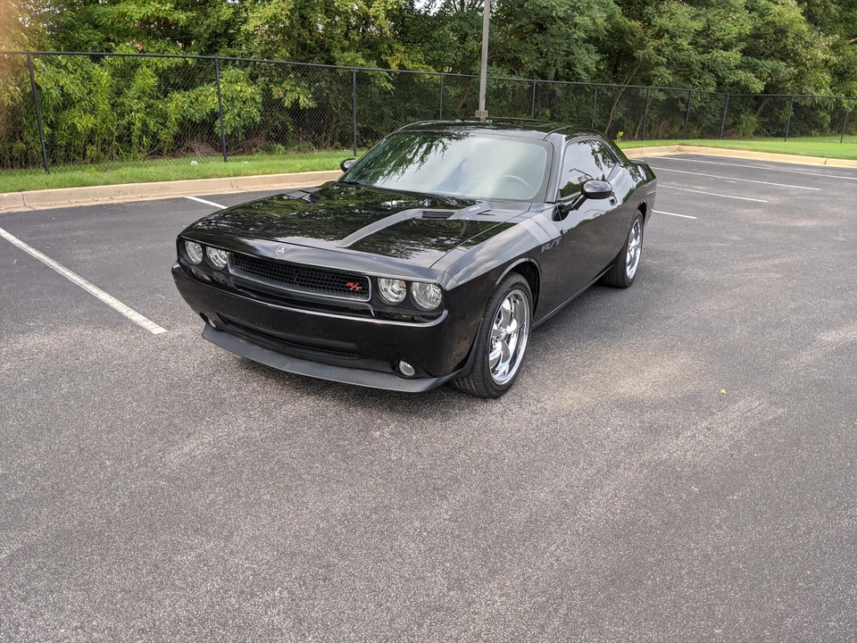 2010 Dodge Challenger 3rd Gen - Image 7 of 14