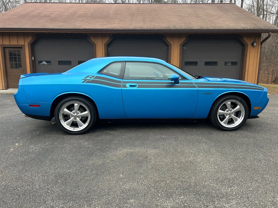 2010 Dodge Challenger 3rd Gen - Image 4 of 21