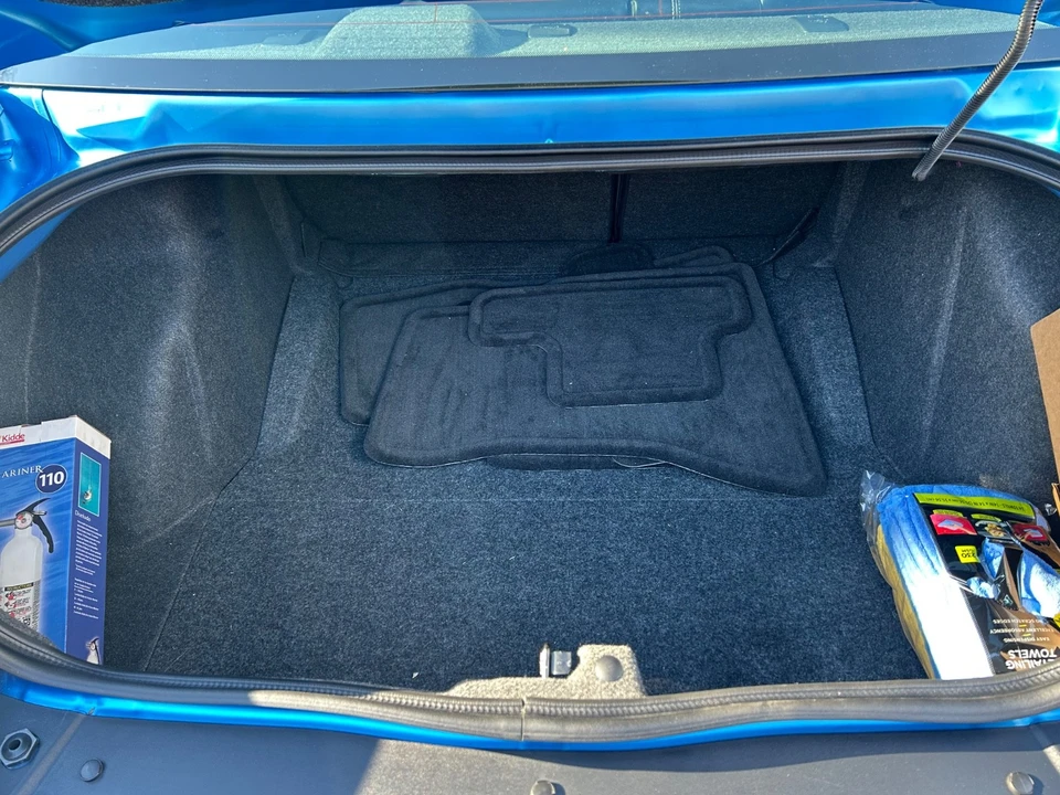 2010 Dodge Challenger 3rd Gen - Image 10 of 21