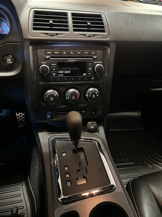 2010 Dodge Challenger 3rd Gen - Image 18 of 21